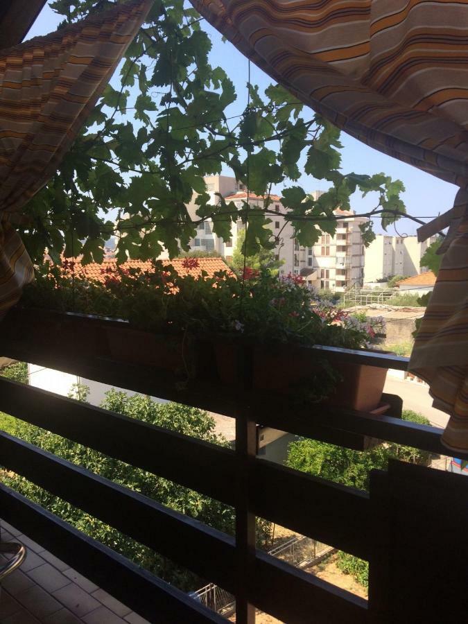 Apartment Τρογκίρ Εξωτερικό φωτογραφία